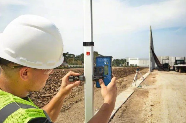 Bosch LR 45 Rotatielaser Ontvanger Incl. Batterijen - 300m - 0601069L00 - Afbeelding 3