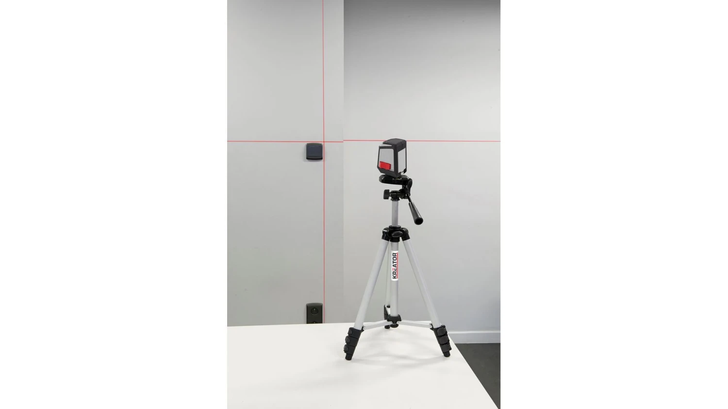 Kreator KRT706300T Zelfnivellerende Kruislijnlaser Body In Tas Incl. Statief - 12 M - Rood - Afbeelding 7